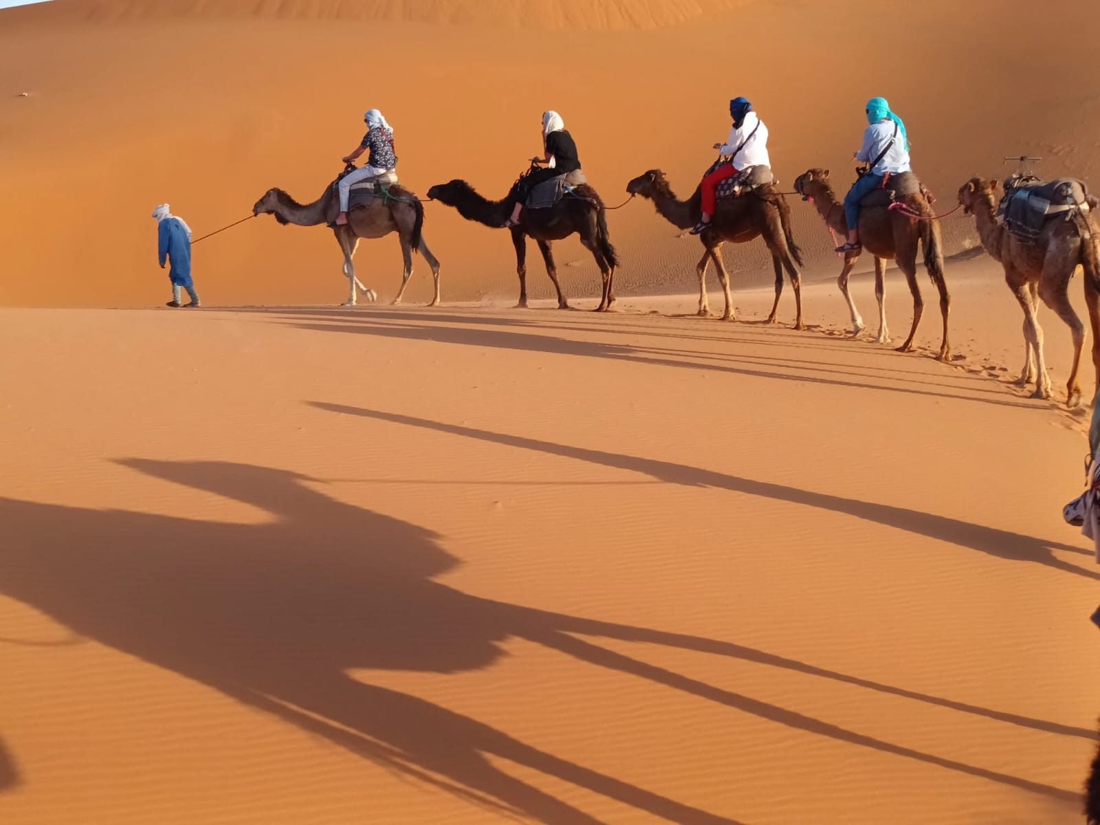 Tour di 4 giorni: Marrakech a Merzouga Sahara — 2 Nights in the deserto Region — Foto del tour